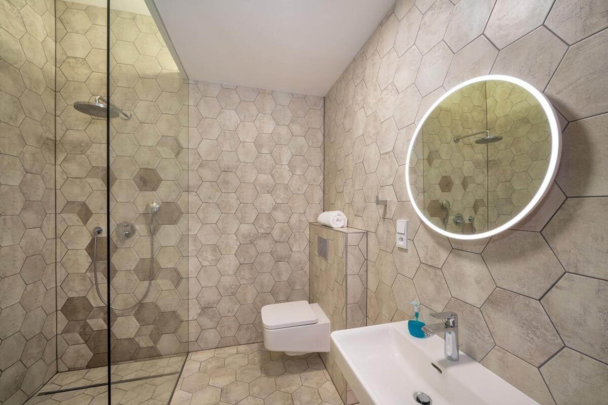 Quiet City Center Apartment In Hip & Foodie Area Praag Buitenkant foto